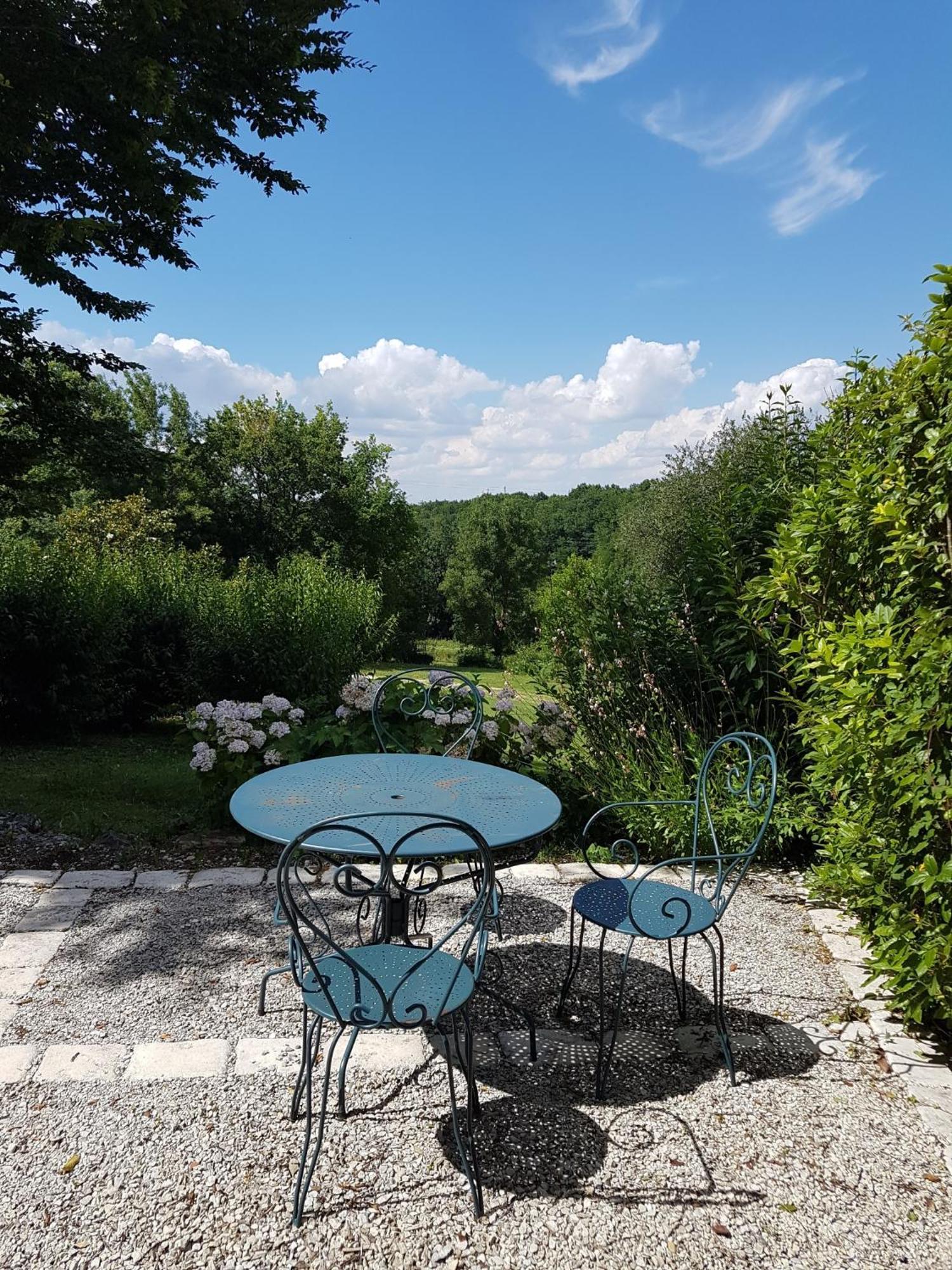Le Logis De La Brumanderie - Saintes Fontcouverte  Room photo